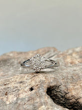 Load image into Gallery viewer, 9ct W/G Diamond Daisy Cluster Ring