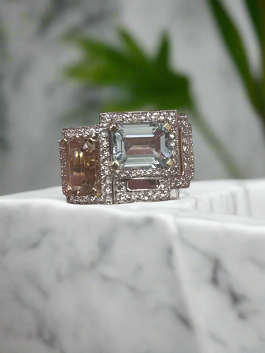 9ct Y/G Aquamarine-Morganite & White Sapphire Ring