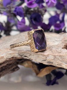 9ct Yellow Gold Amethyst Ring