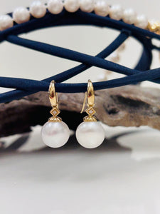 9ct Y/G Pearl & Diamond Earrings