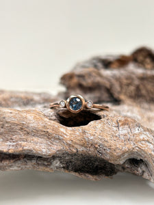9ct R/G London Blue Topaz & Diamond Ring