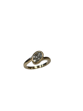 Load image into Gallery viewer, 9ct Y/G 1.5ct Oval Lab Diamond Ring