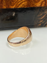 Load image into Gallery viewer, 9ct Rose Gold Signet Ring
