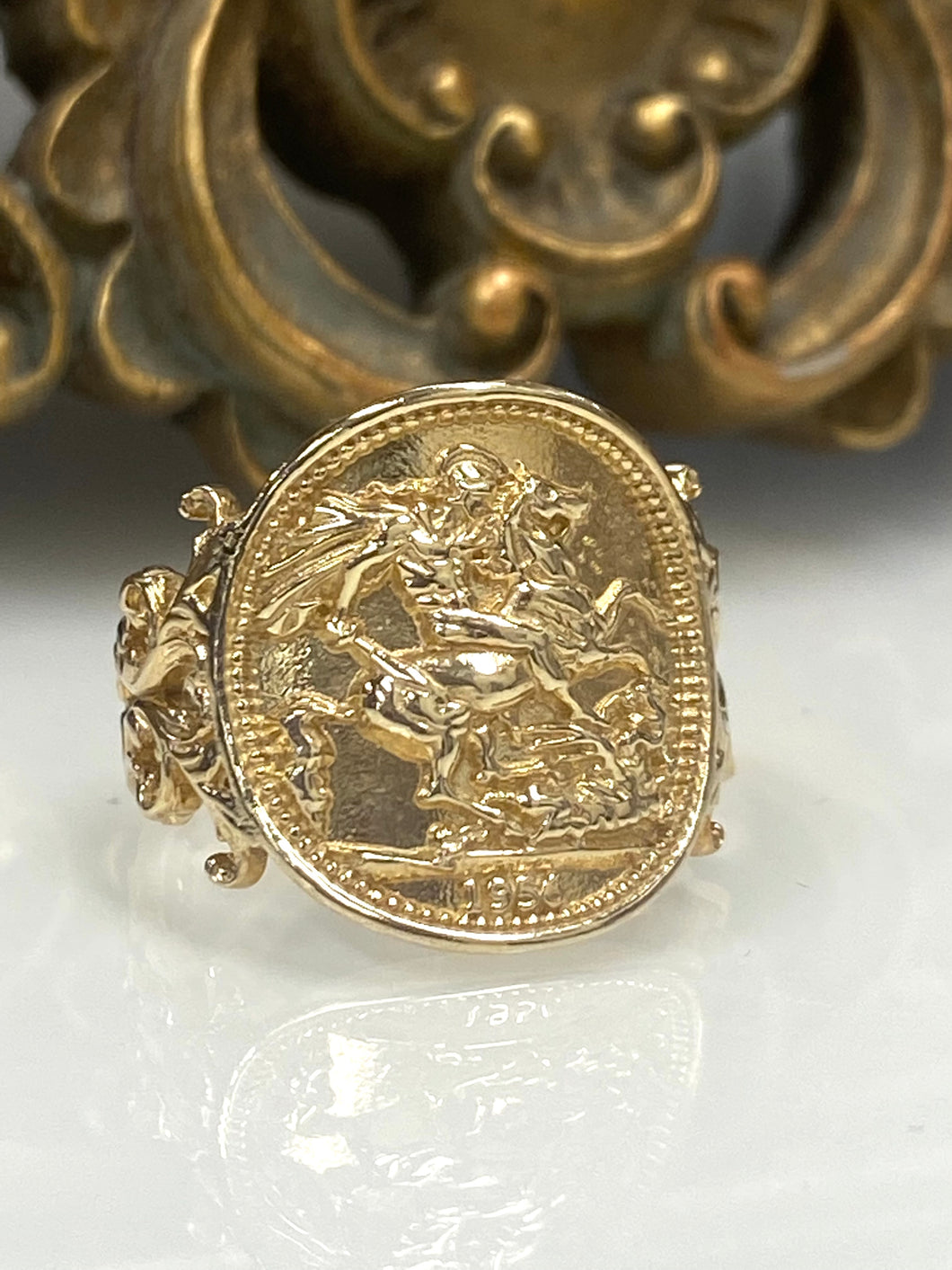 9ct Yellow Gold Ornate Sovereign Coin Ring