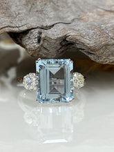 Load image into Gallery viewer, 18ct W/G Aquamarine &amp; Diamond Ring